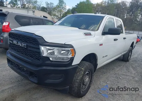 2022 Ram 2500 Tradesman 4X4 8' Box z USA, uszkodzony, nr VIN 3C6UR5HJ3NG202553